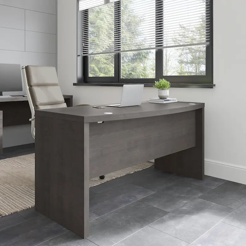 Bureau avec façade incurvée 60W